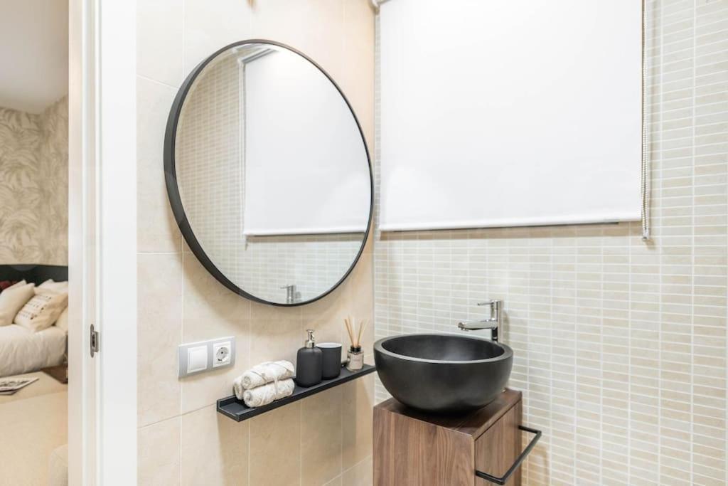 Chic Intimate Studio In The Heart Of Malaga By Rems Exterior foto