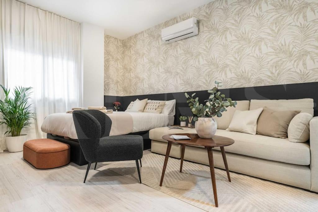 Chic Intimate Studio In The Heart Of Malaga By Rems Exterior foto